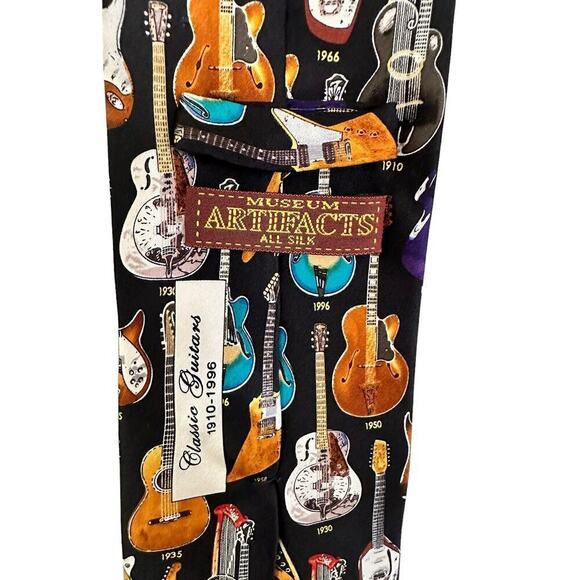 Vintage Museum Artifacts Classic Guitars 1910-1996 Silk Men’s Tie - Picture 9 of 9